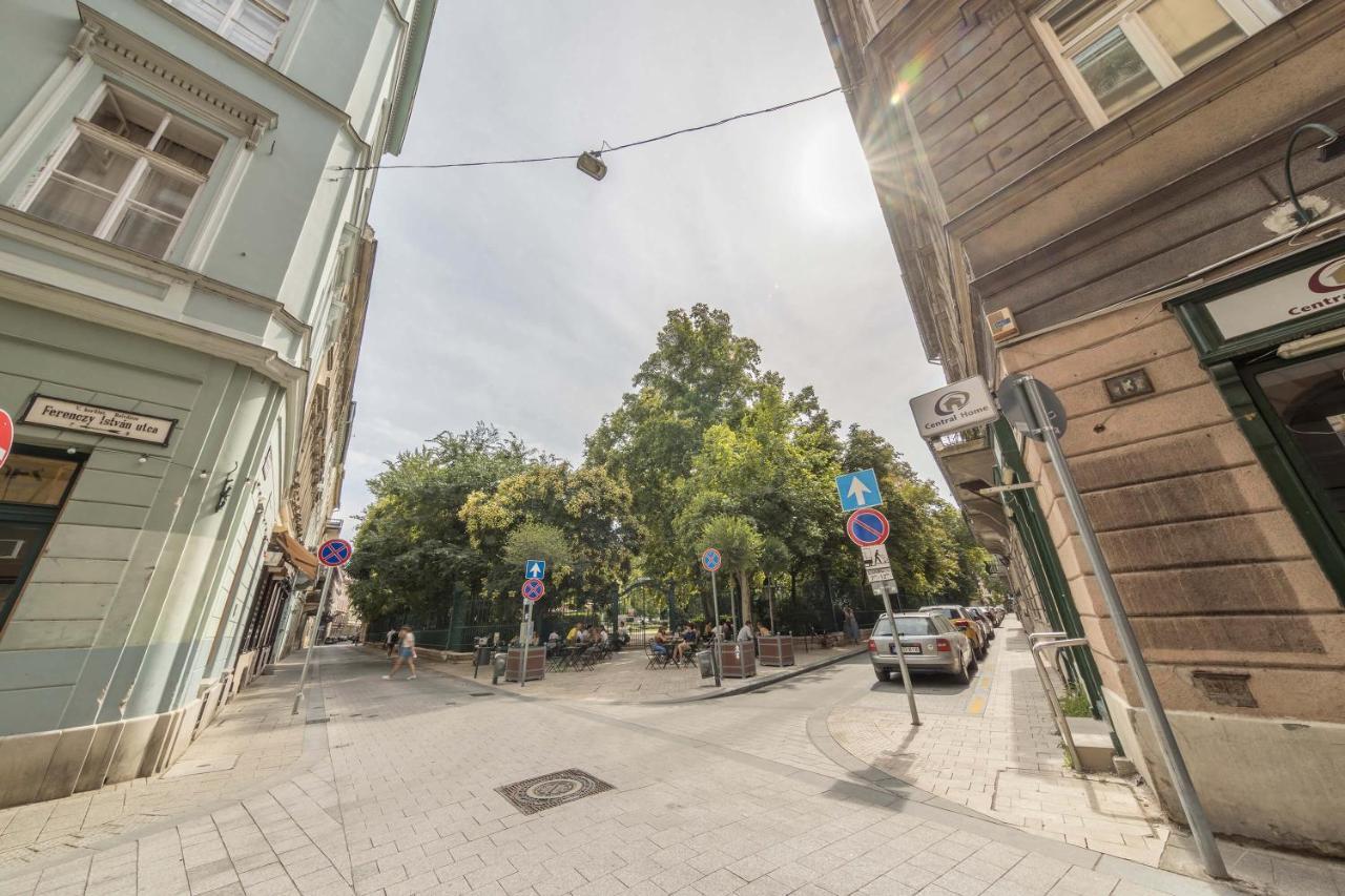 Astoria Balcony Apartment Budapešť Exteriér fotografie